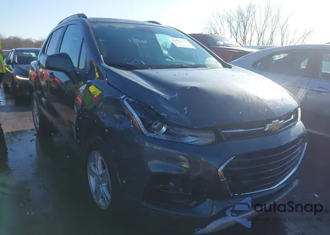 2021 Chevrolet Trax Awd Lt z USA, uszkodzony, nr VIN KL7CJPSB8MB347312